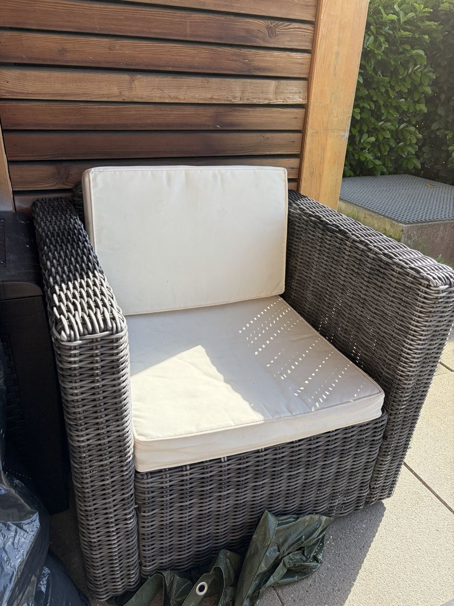 Poltrone: Gratis Gartensessel Rattan mit Polster – Usato da Othmarsingen venduto da che_n8zz