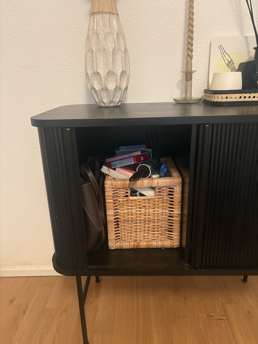 Kommoden: Kommode mit Lamellentüren – Gebraucht aus Bülach von Antonali 1