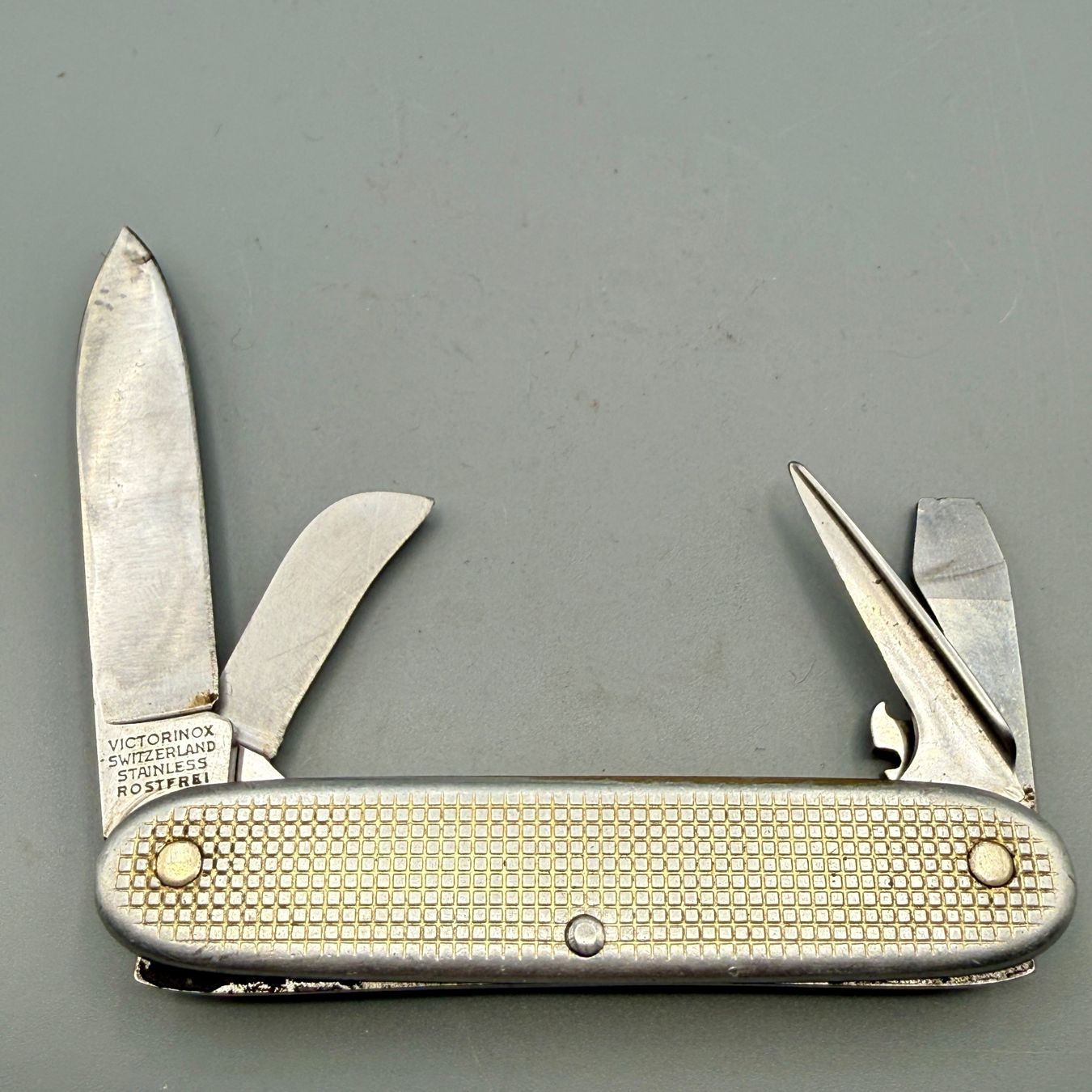 Victorinox Coltelli tascabile: Taschenmesser Elinox Victorinox – Usato da Ueberstorf venduto da Brocandi 2