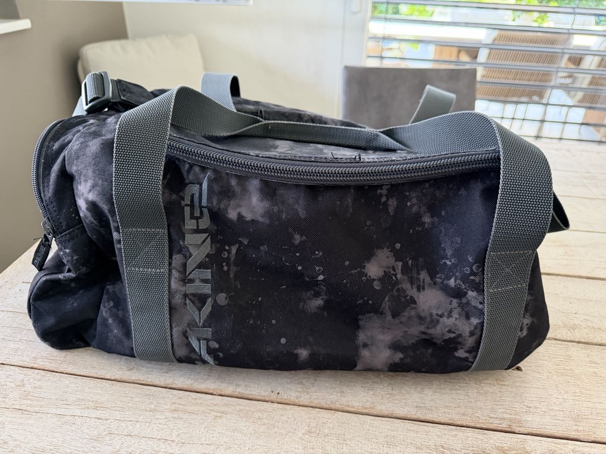 Dakine Borse: Sac de voyage/sport – Usato da Vétroz venduto da clc_6cdz 1