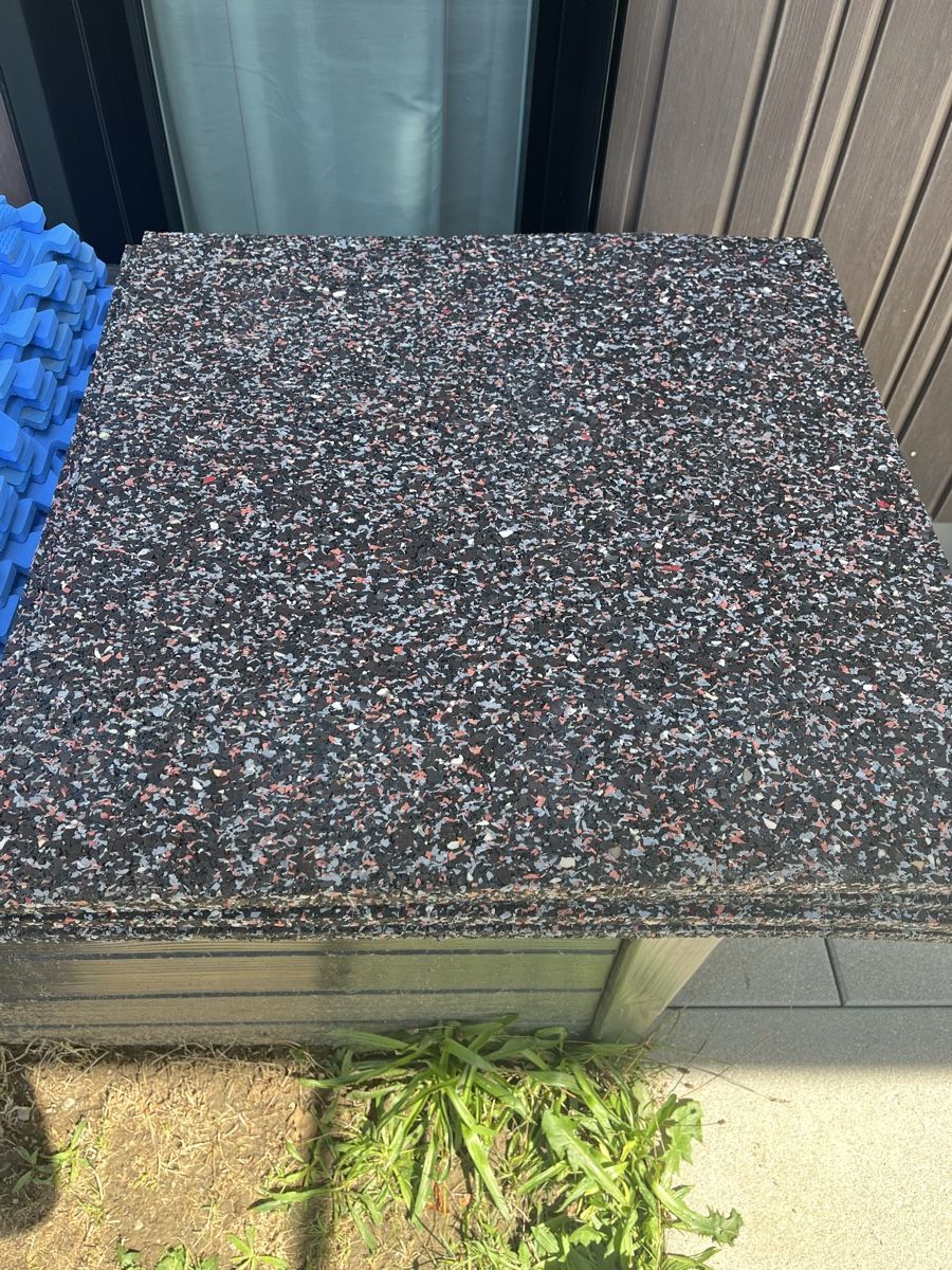 Tapis de sol: Dämmstoffmatten und Bodenplatten – D'occasion à Wittenbach par Aepli
