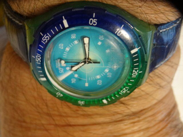 Swatch Montres: S-WATCH HERREN UHR,QUARTZ.SWISS MADE.LÄÜFT – D'occasion à zürich par ahmad01 8