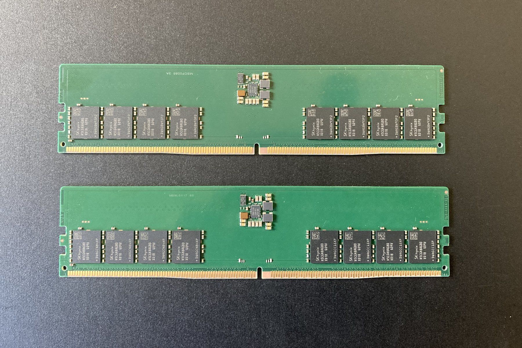 Hewlett Packard Memoria / RAM: 32GB DDR5 RAM 2 Stk. – Nuovo (secondo la descrizione) da Willisau venduto da aronet