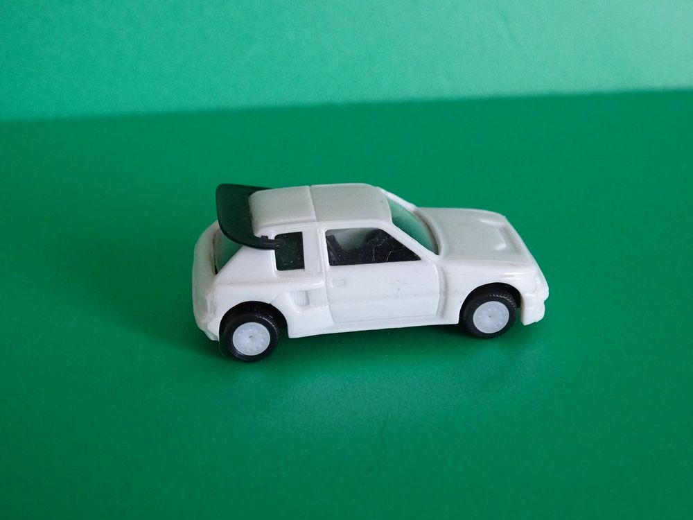 Lot de 2 Peugeot 205 Turbo et 1 Renault 5 Turbo Miber 1.87 boites d'origine