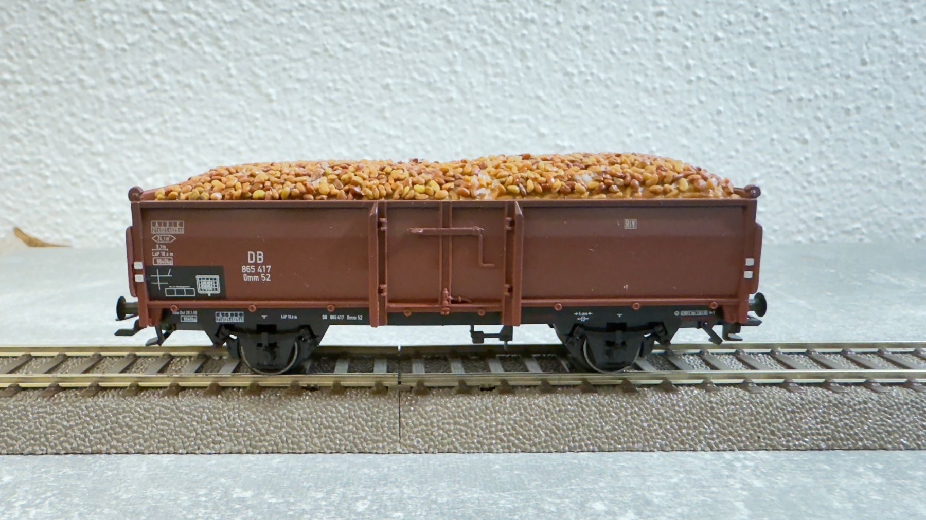 Roco Modelleisenbahnen: Roco Güterwagen mit Ladung H0 / AC – Gebraucht aus Schlieren von rat_lq6b 1