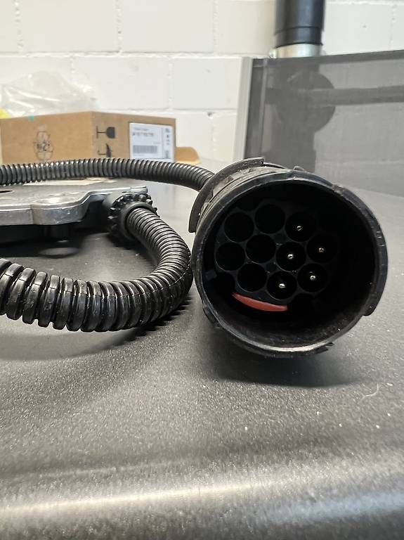 Tutti pezzi di ricambio auto: Bmw e39/39/46 Getriebestecker  – Usato da Lufingen venduto da Kasti92 2