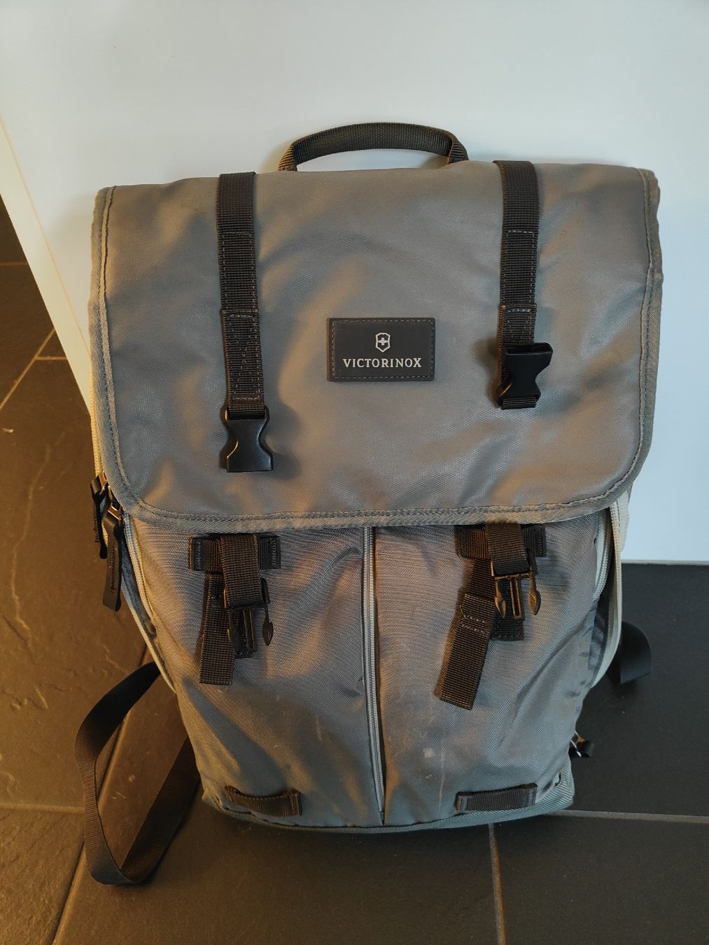 Victorinox Valigie & Borse: Victorinox Laptop Tasche/Rucksack – Usato da Emmen venduto da Mocck 1