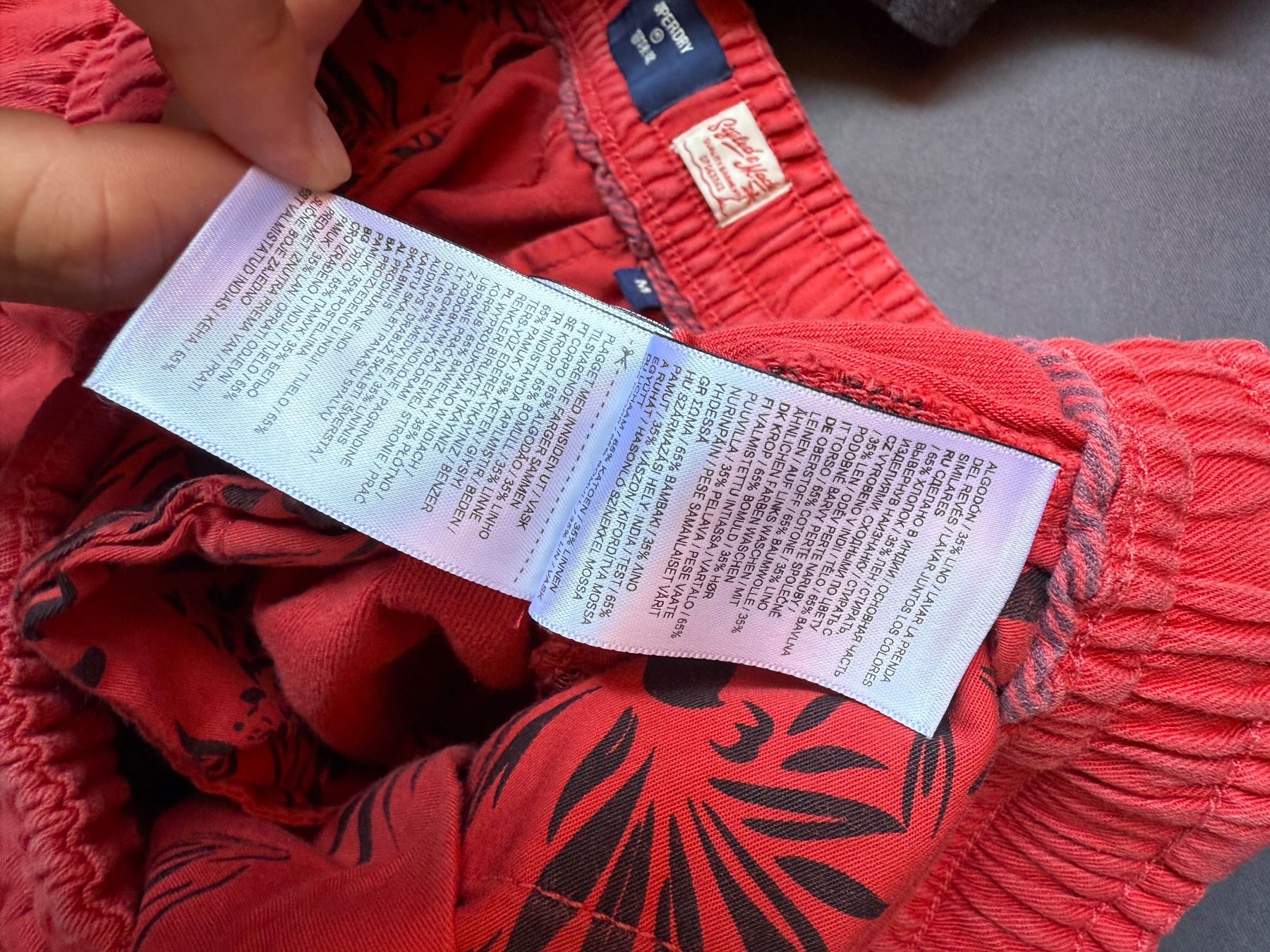 Pantaloni: Superdry Shorts, Grösse M, Rot – Usato da Riehen venduto da edu_92w7 4