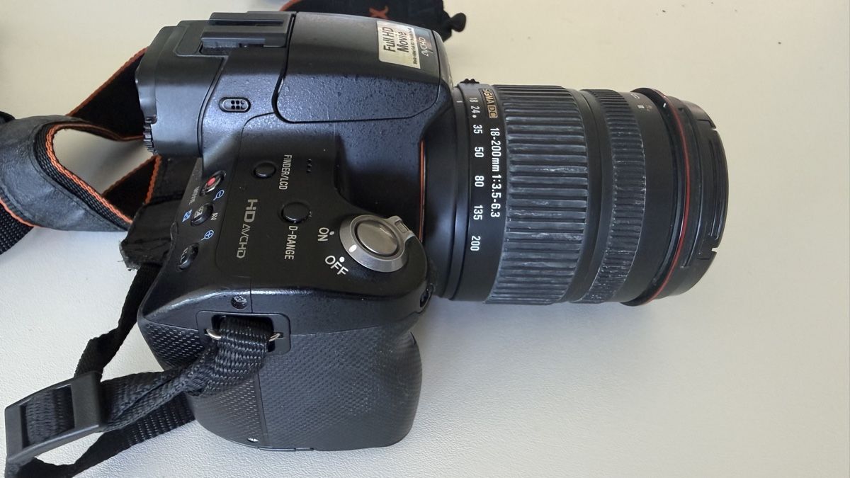 Sony Fotocamera: Sony Alpha A35 Kamera-Set mit 2 Objektiven – Usato da Baden venduto da vog_562d 4