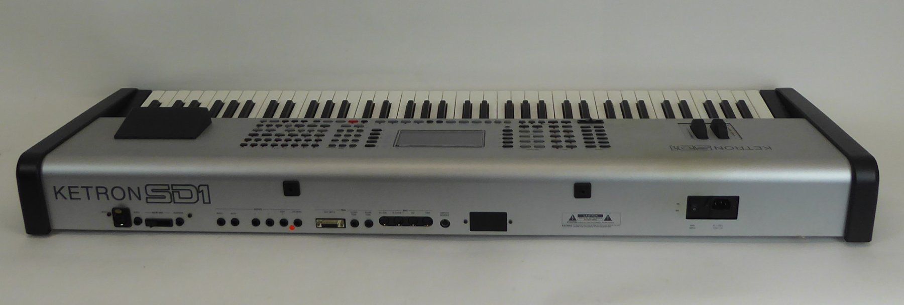 Ketron Musikinstrumente: Ketron SD1 Keyboard in Hardcase – Gebraucht aus Bern von blaukreuz-brocki_BE 3