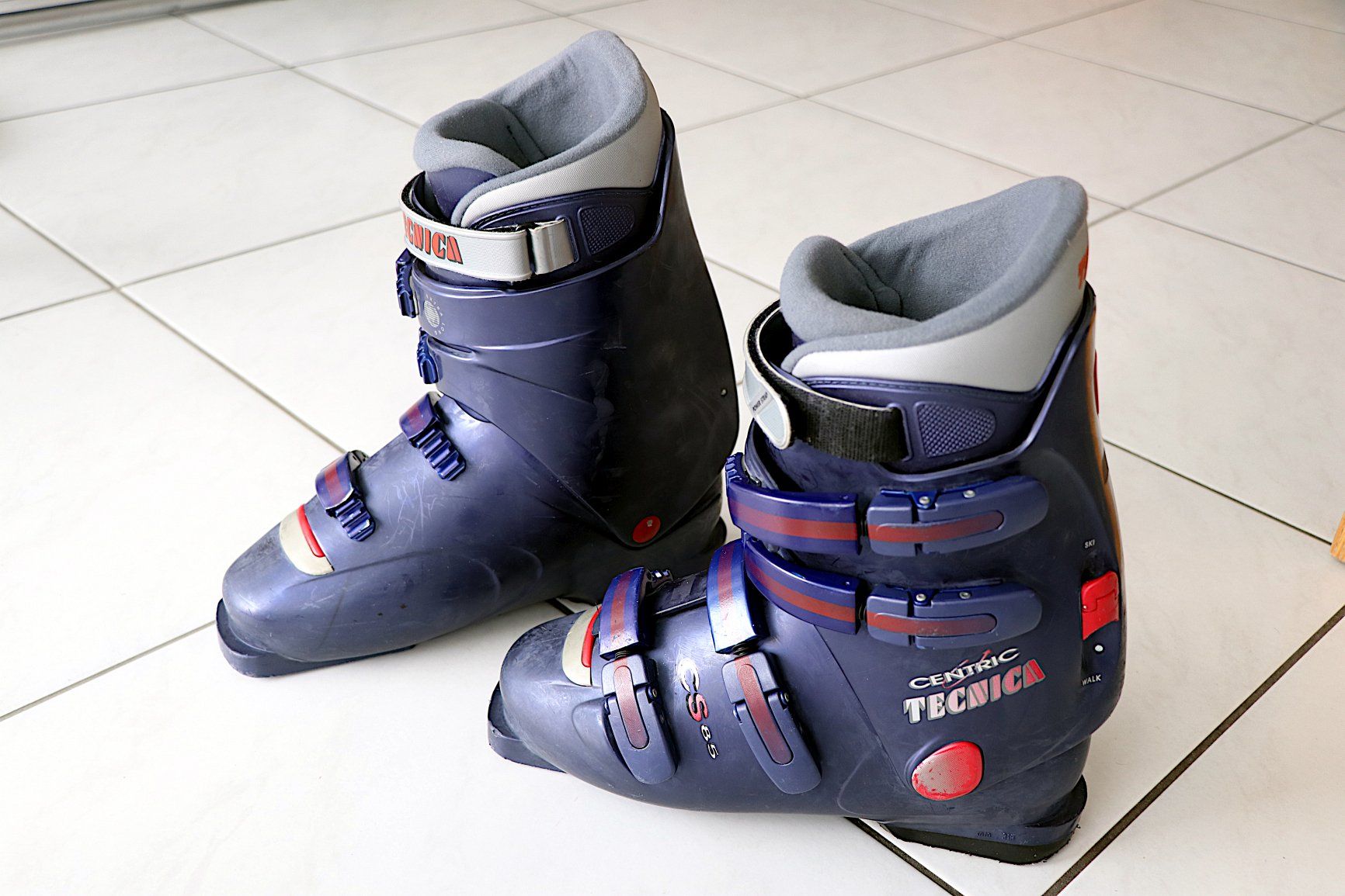 Tecnica Scarpe da uomo: Skischuhe Centric Technika CS 85 – Usato da Dietlikon venduto da Spotlight1 1