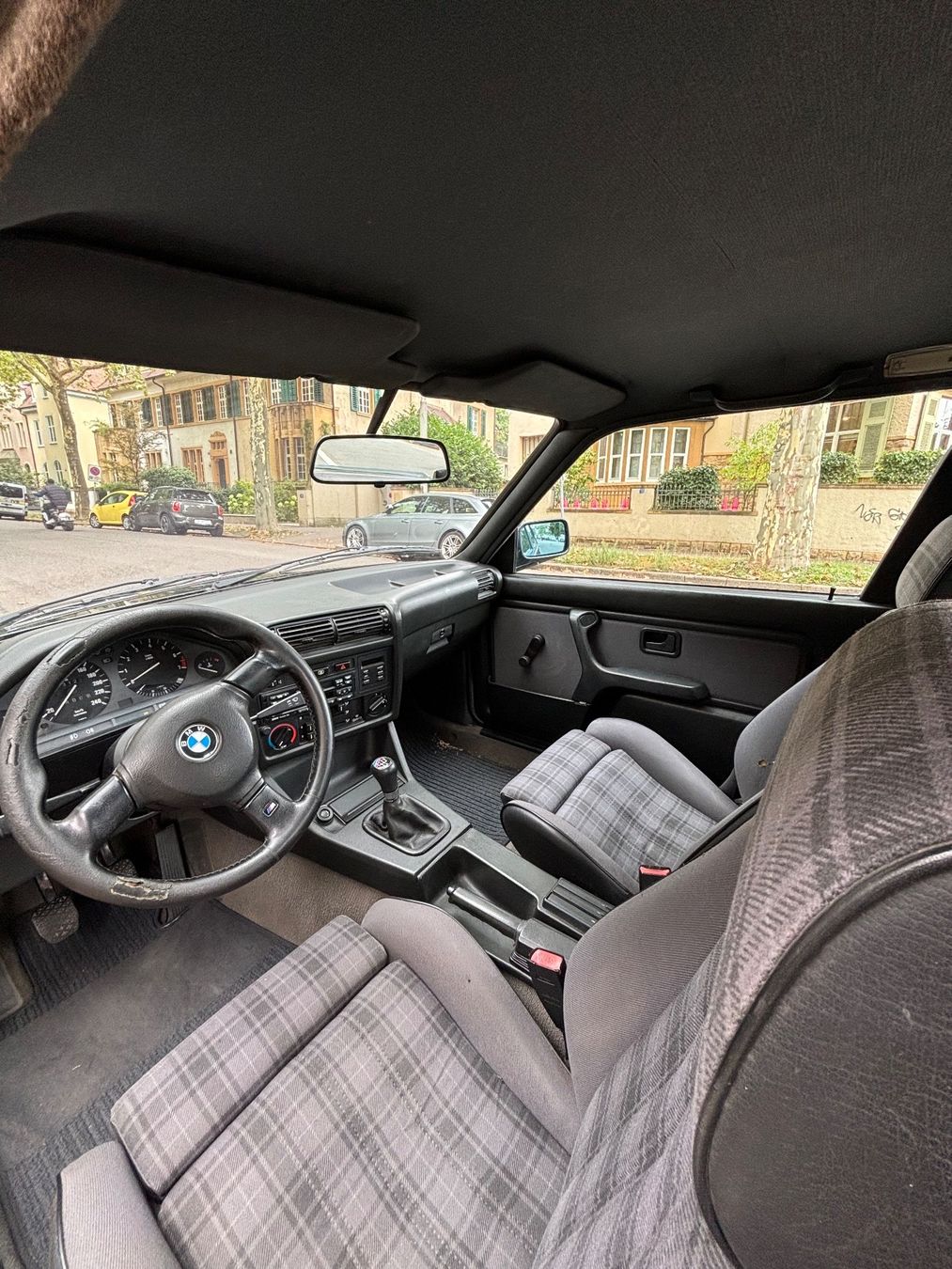 BMW Autos: BMW 318is E30 – Gebraucht aus Binningen von  7