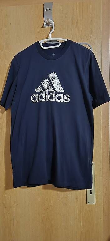 Adidas T-Shirts: Tee-shirt ado Adidas t. S – Neu (gemäss Beschreibung) aus Ste-Croix von kar_9x7w