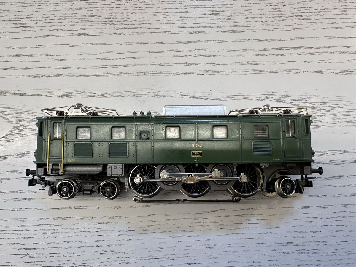 Märklin Modellini di ferrovie: Märklin 3167 SBB Ae 3/6 II mfx digital – Usato da Lupsingen venduto da New-Haven 2