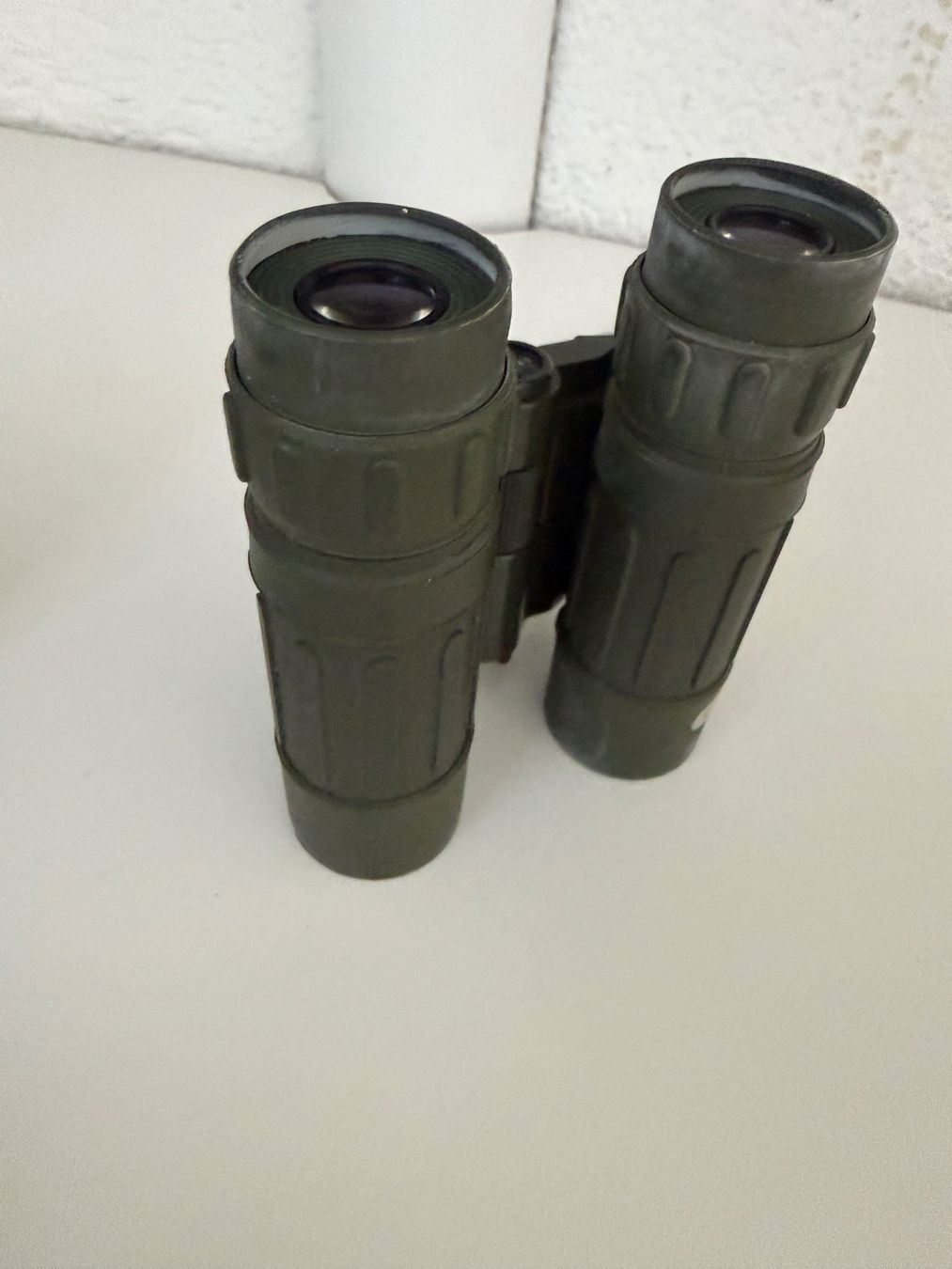 Binocoli: Hübscher kleiner Feldstecher – Usato da Zug venduto da mwb27 1