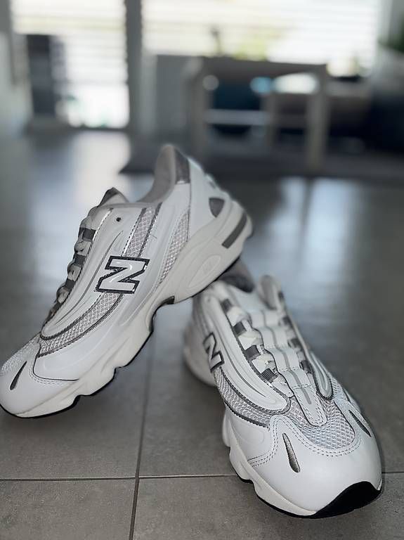New Balance Scarpe da uomo: NEW BALANCE 1000 BLANCHES – Usato da Constantine venduto da san_nmr2