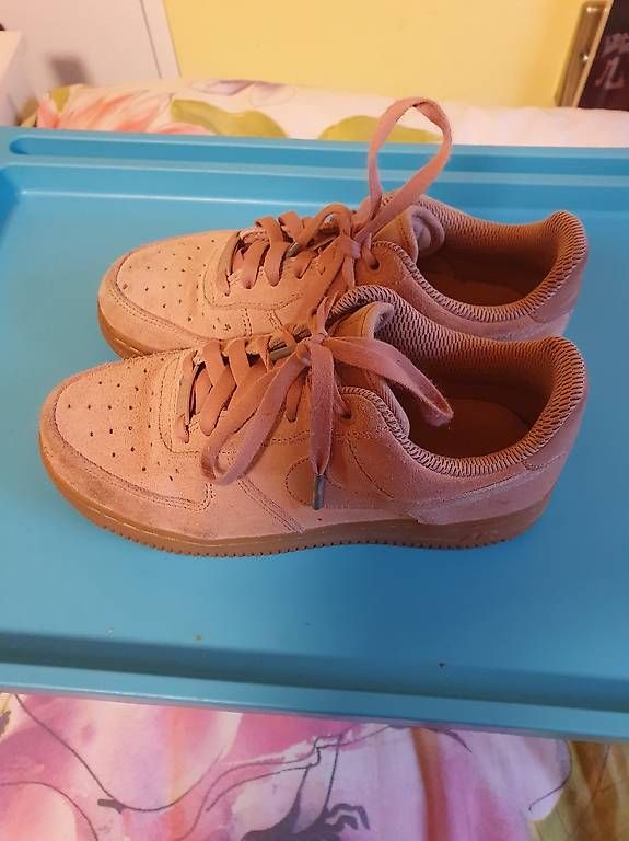 Scarpe da uomo: Adidas nike air – Usato da Biasca venduto da bar_qhz7 2