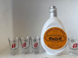 1x 7dl. Flasche Eiercognac Emile E. mit 6 Shotgläser...