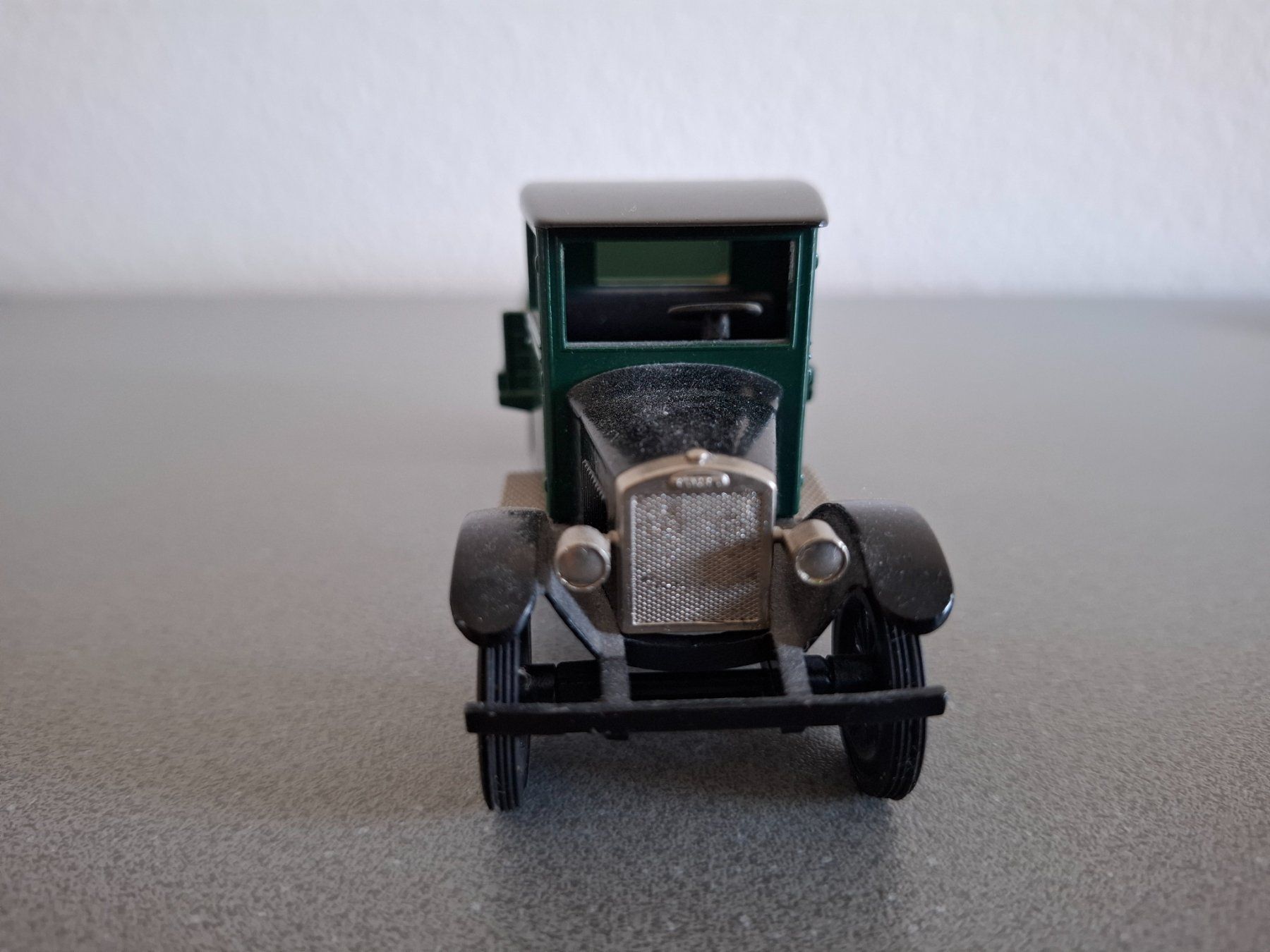 Conrad Kit di modellismo & Modellini statici: Conrad 1:50 VOLVO 1928 – Nuovo (secondo la descrizione) da Henau venduto da fag_lzx9 2