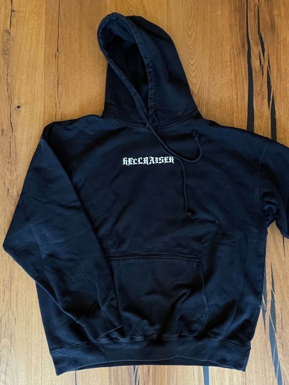 Brandy Melville Maglioni & Felpe: Brandy Melville Hellraiser Hoodie – Usato da Weinfelden venduto da aline.brc 1