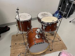 Schlagzeug Gretsch Catalina Club + hardware + pedal + bags