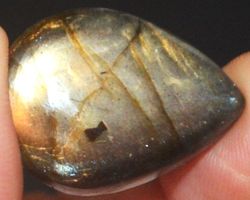 Cabochon L-1532 – Flash Labradorit – 27x20mm
