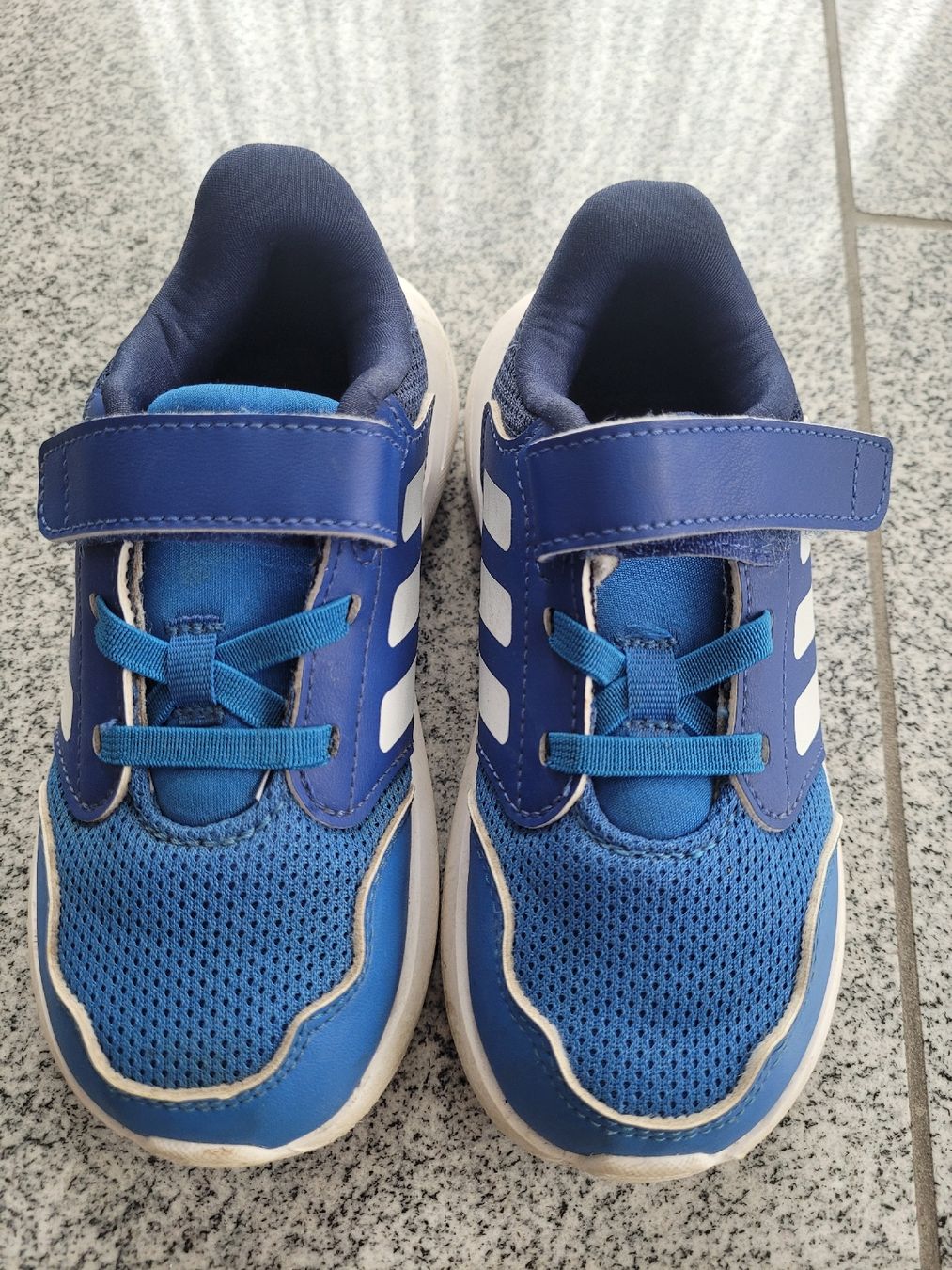 Adidas Scarpe per ragazzi: Kinderschuh – Usato da Möhlin venduto da jas_2nvy