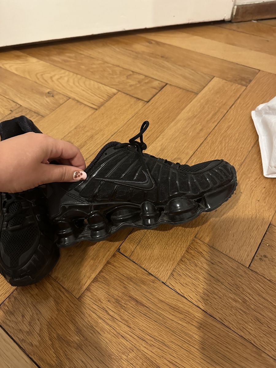 Nike Damenschuhe: Nike Shox – Gebraucht aus Basel von lar_vkr5 1