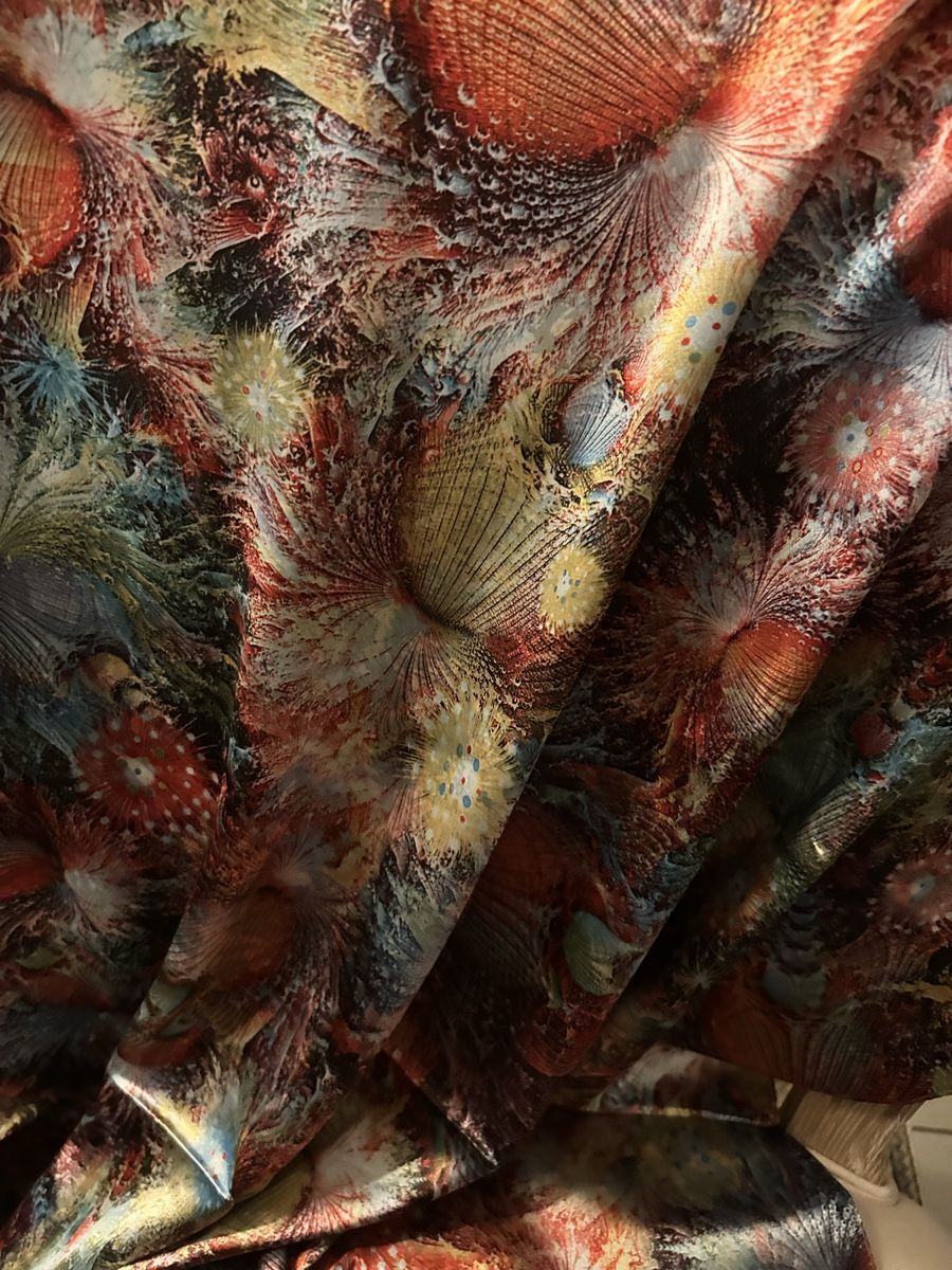 Foulard & Sciarpe: Toller grosser Viscose Schal  – Nuovo (secondo la descrizione) da Hofstetten SO venduto da Treasurefinds 2