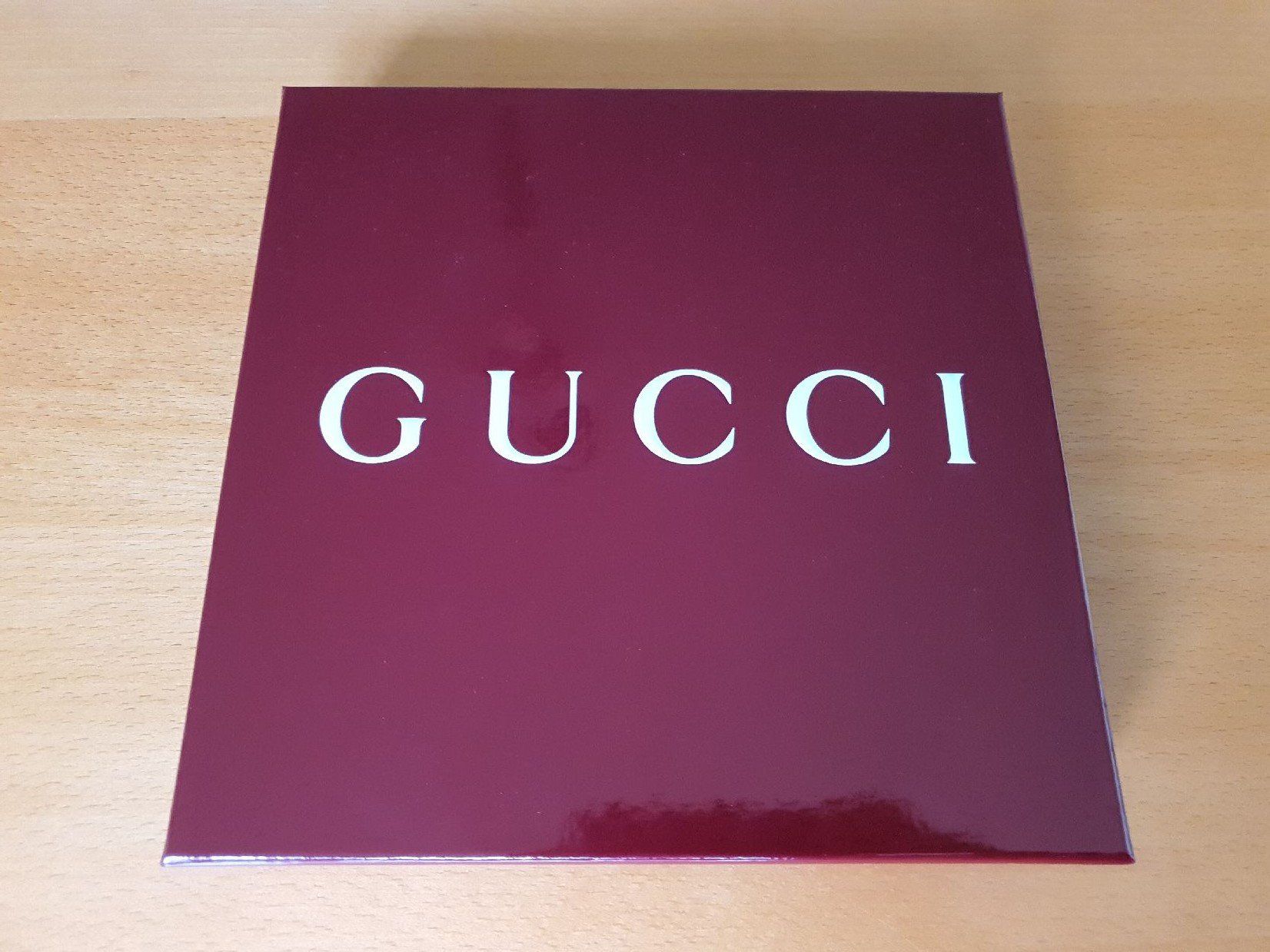 Altro in Decorazioni & Accessori: GUCCI Schachtel - Karton – Usato da Rheinfelden venduto da Astoria91 2