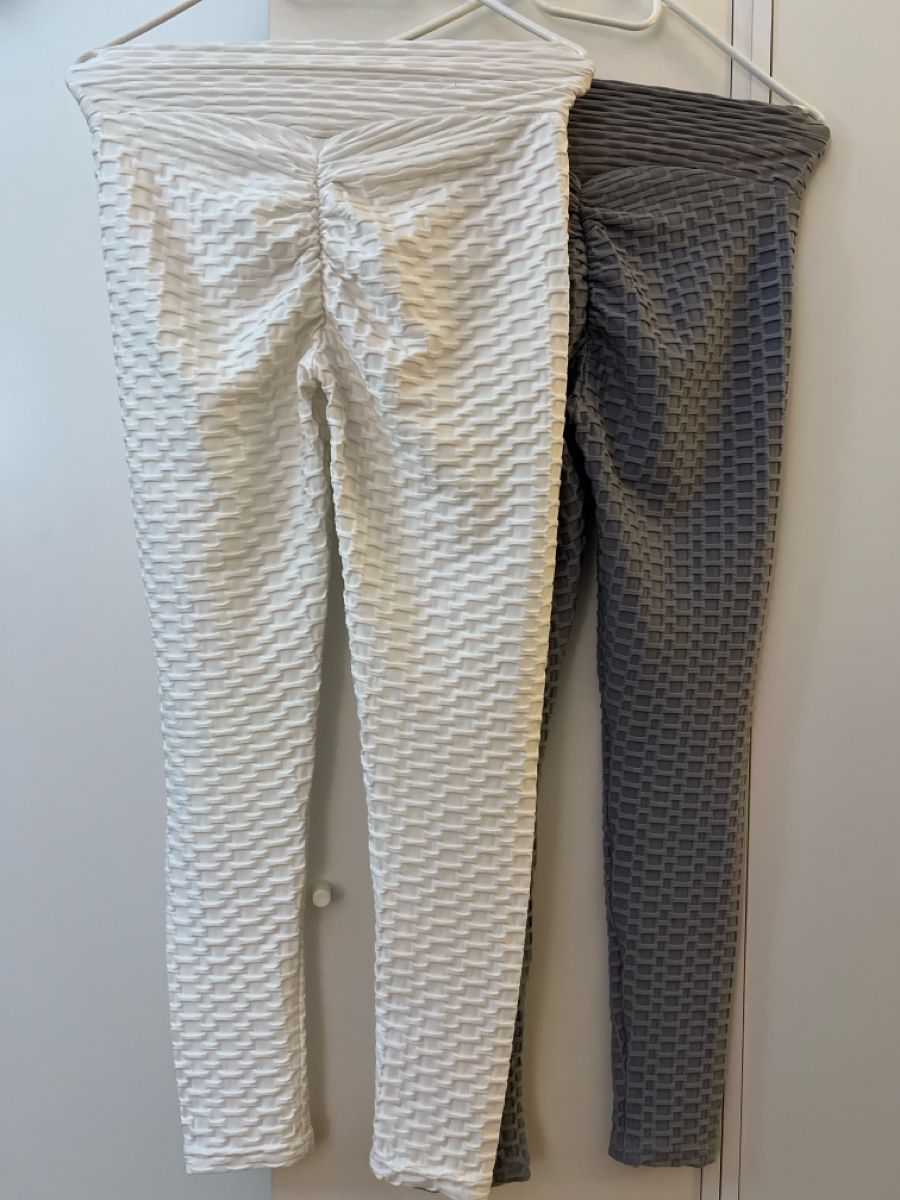 Leggings: 2 Leggings Push Up, taille S/M, blanc et gris – Usato da Renens VD venduto da sar_bwz5 1