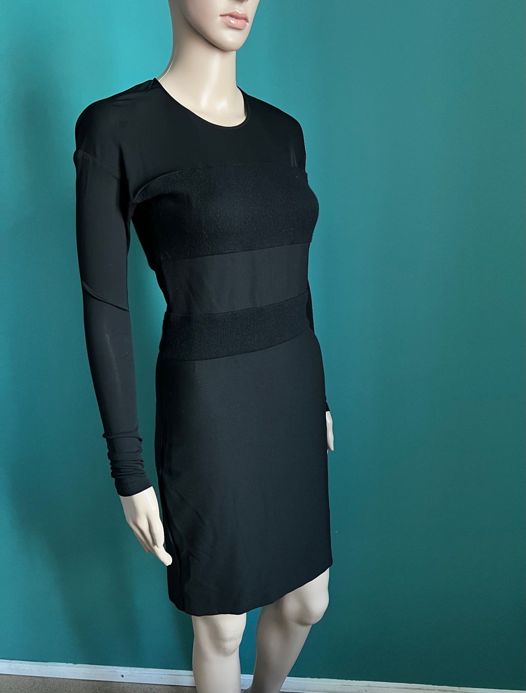 Hugo Boss Robes: HUGO BOSS Kleid 🖤 – D'occasion à Zürich par ClosetQueen 7
