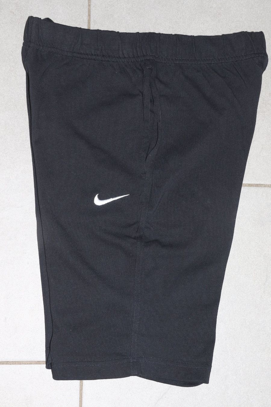 Nike Pantaloni: Nike leichte Herrenshorts Gr.S neu – Nuovo (secondo la descrizione) da Oberwil-Lieli venduto da Svetlana28 3