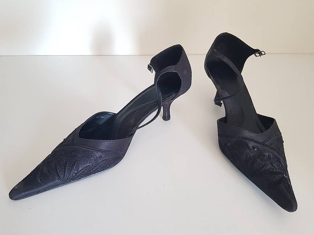 Chaussures femmes: Eleganter Abendschuh Gr. 41 – D'occasion à Rümlang par ButterflyValve 1