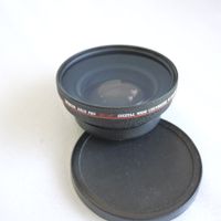 Vitacon Digital wide converter macro 0.5x 62mm. Japan.
