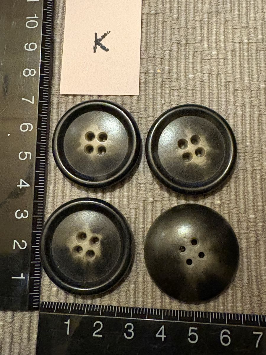 Boutons: Mantelknopf – Neuf (Voir description) à Rümlang par euqinom16
