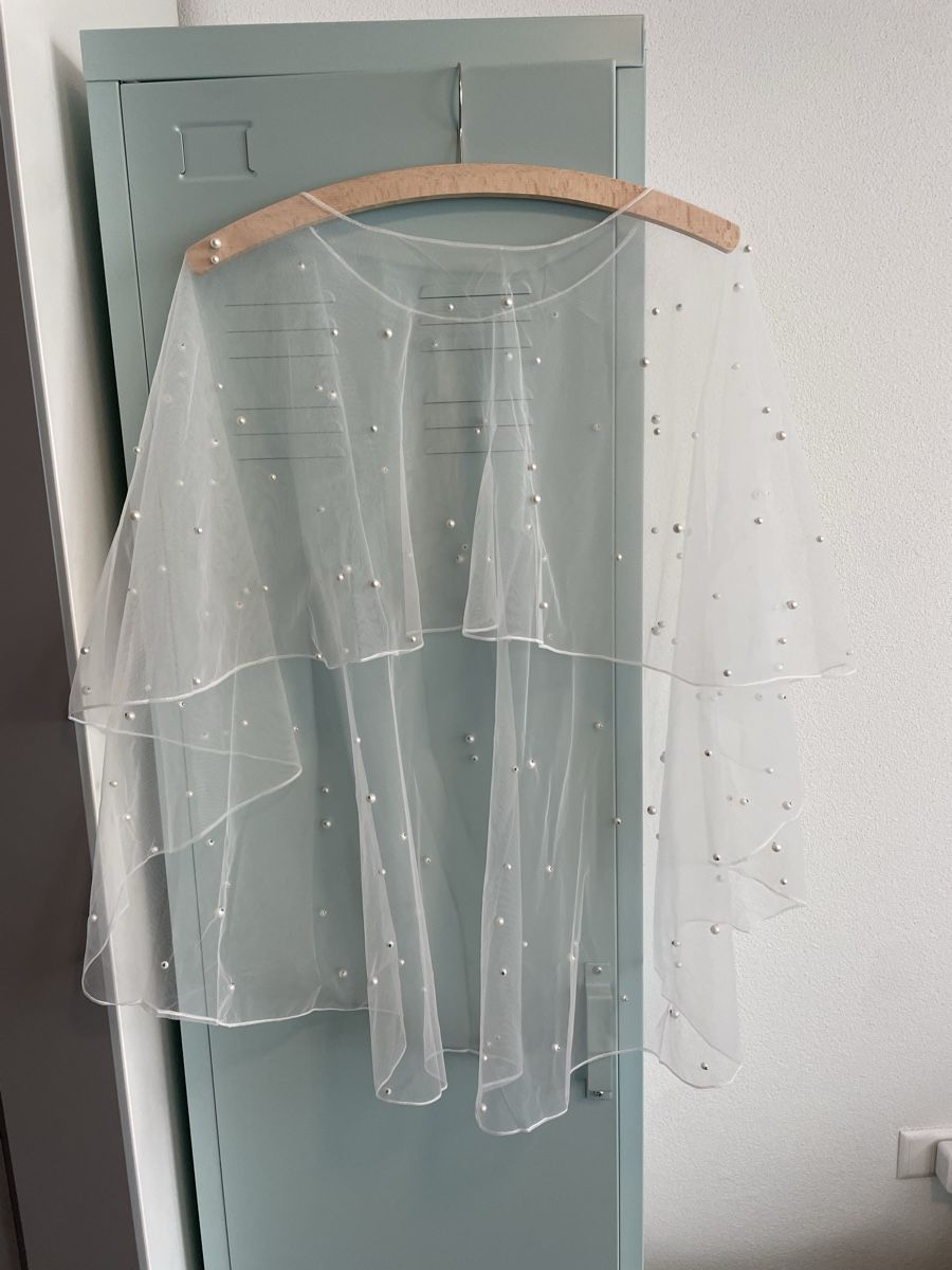 Bolero: Braut Cape/ Bolero mit Perlen Hochzeit – Nuovo (secondo la descrizione) da Uitikon Waldegg venduto da ste_7ck7 2