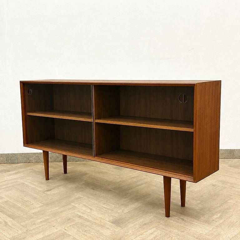 Cassettiere: Mid Century teak Sideboard by Wilhelm Renz – Usato da basel venduto da vintory.ch 2
