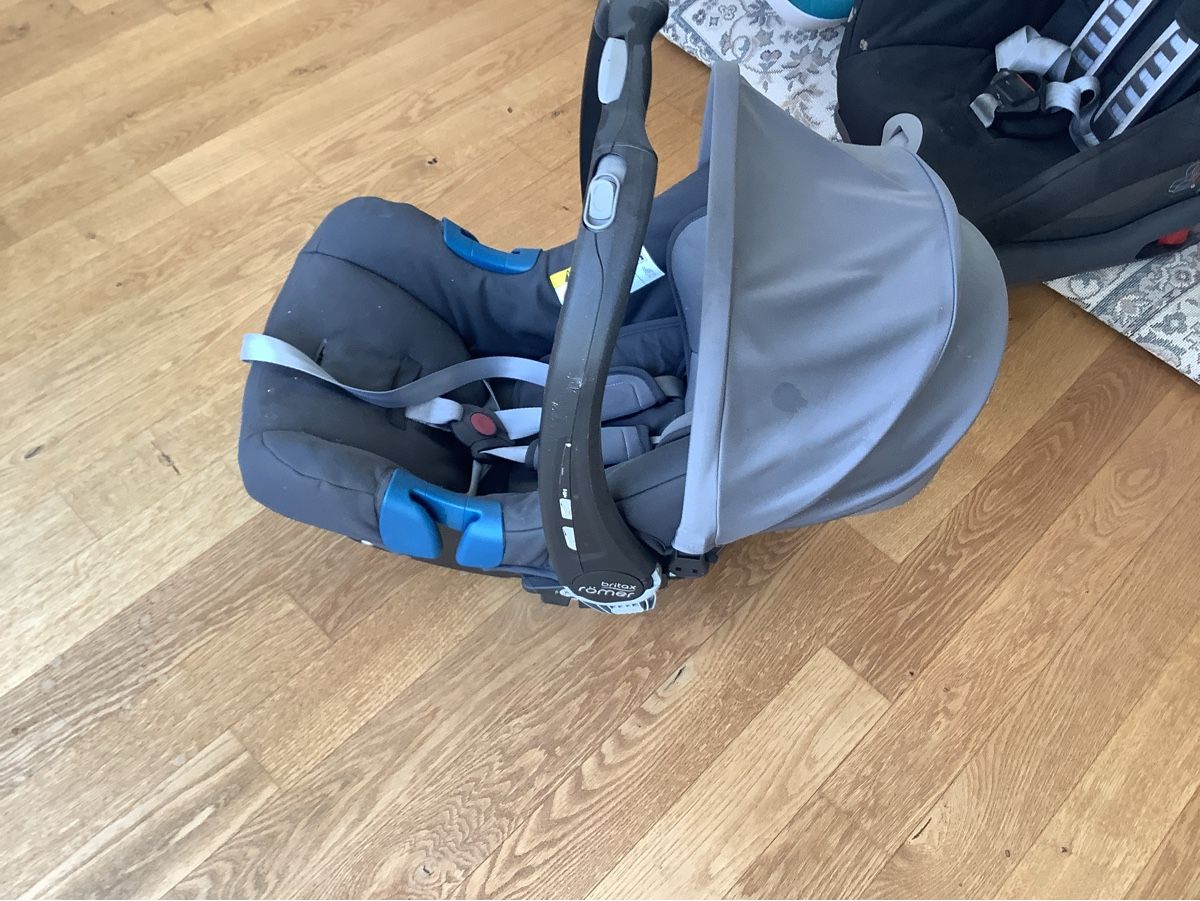 Britax Römer Seggiolini per auto: Kinderautositz Britax Römer – Nuovo (secondo la descrizione) da Busswil BE venduto da kun_ydq8 1