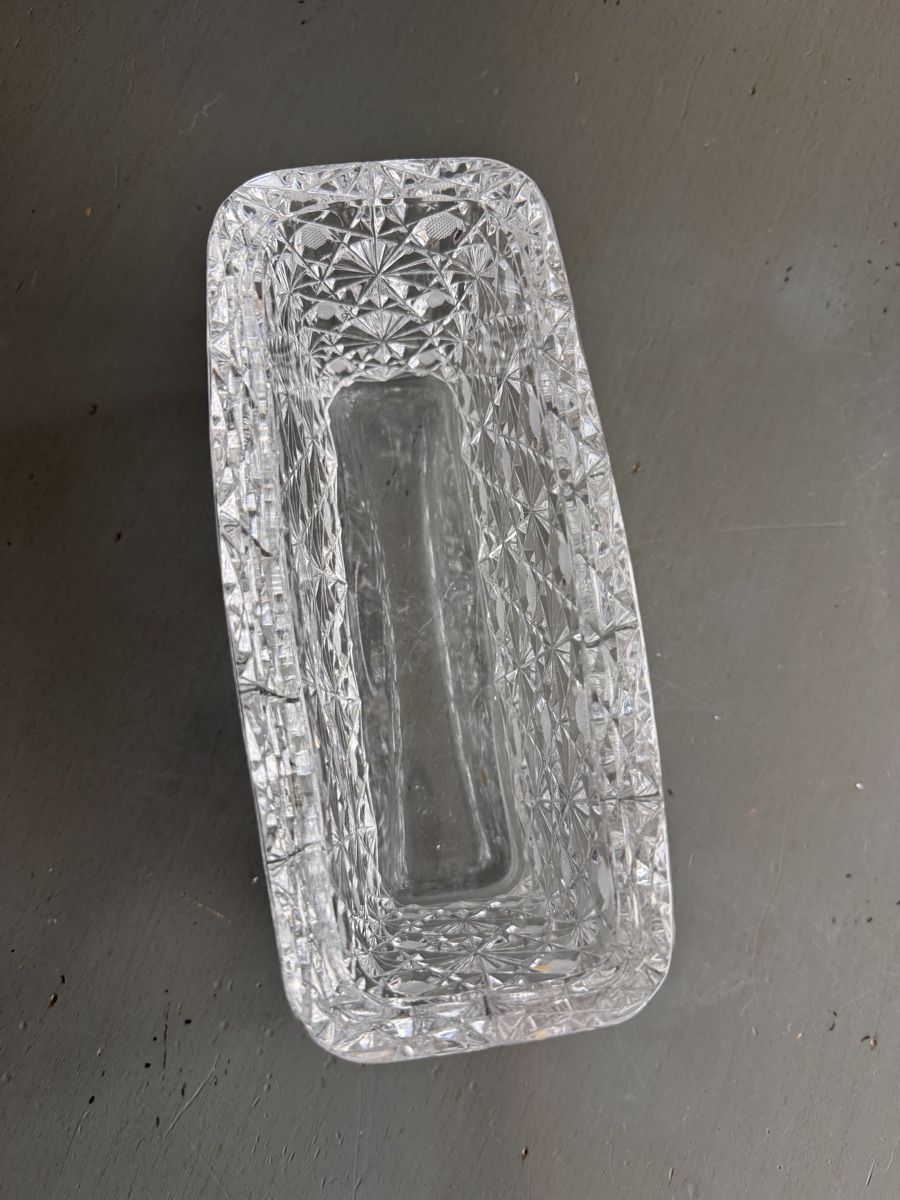 Vasi & Recipienti: Elegant Crystal Rectangular Vase - Perfect for Spring Flower – Usato da Zug venduto da Arina2 2