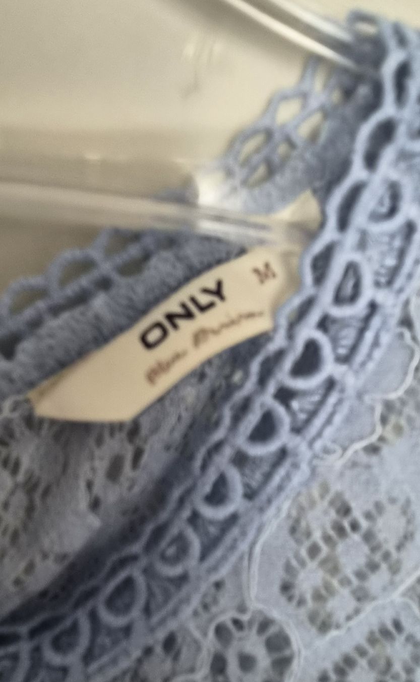 Only Robes: Kleid mit Spitze von Only Gr  M – D'occasion à Staufen par Wilderkern 1