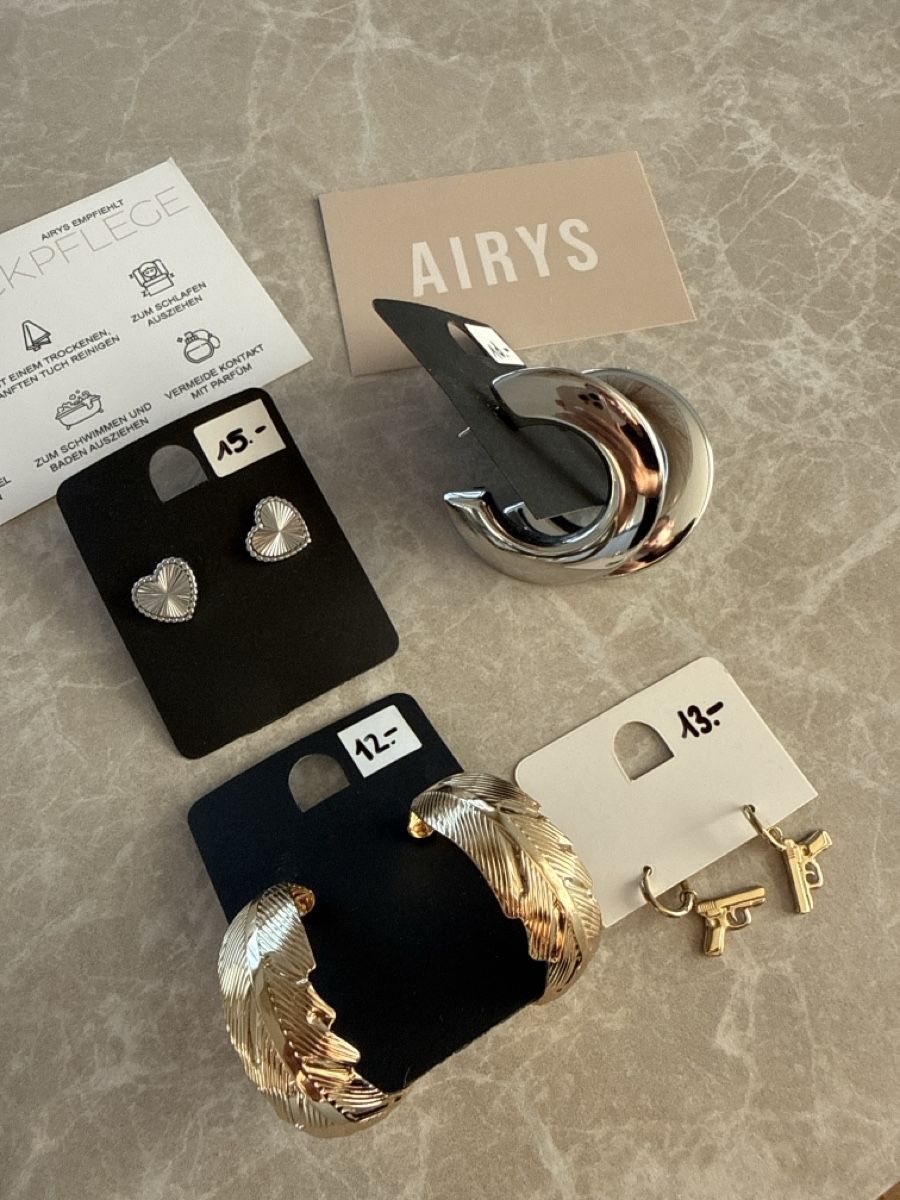Orecchini pendenti & Orecchini a lobo: AIRYS Set Ohrringe  – Nuovo e nell'imballaggio originale da Adlikon b.Regensdf venduto da Sikkkkkki 1