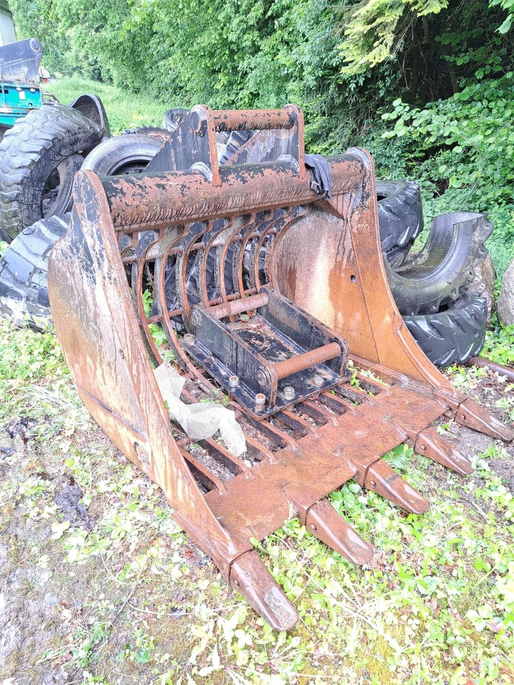 Escavatori: Siebschaufel zu 25T Bagger – Usato da Rain venduto da Bob1000