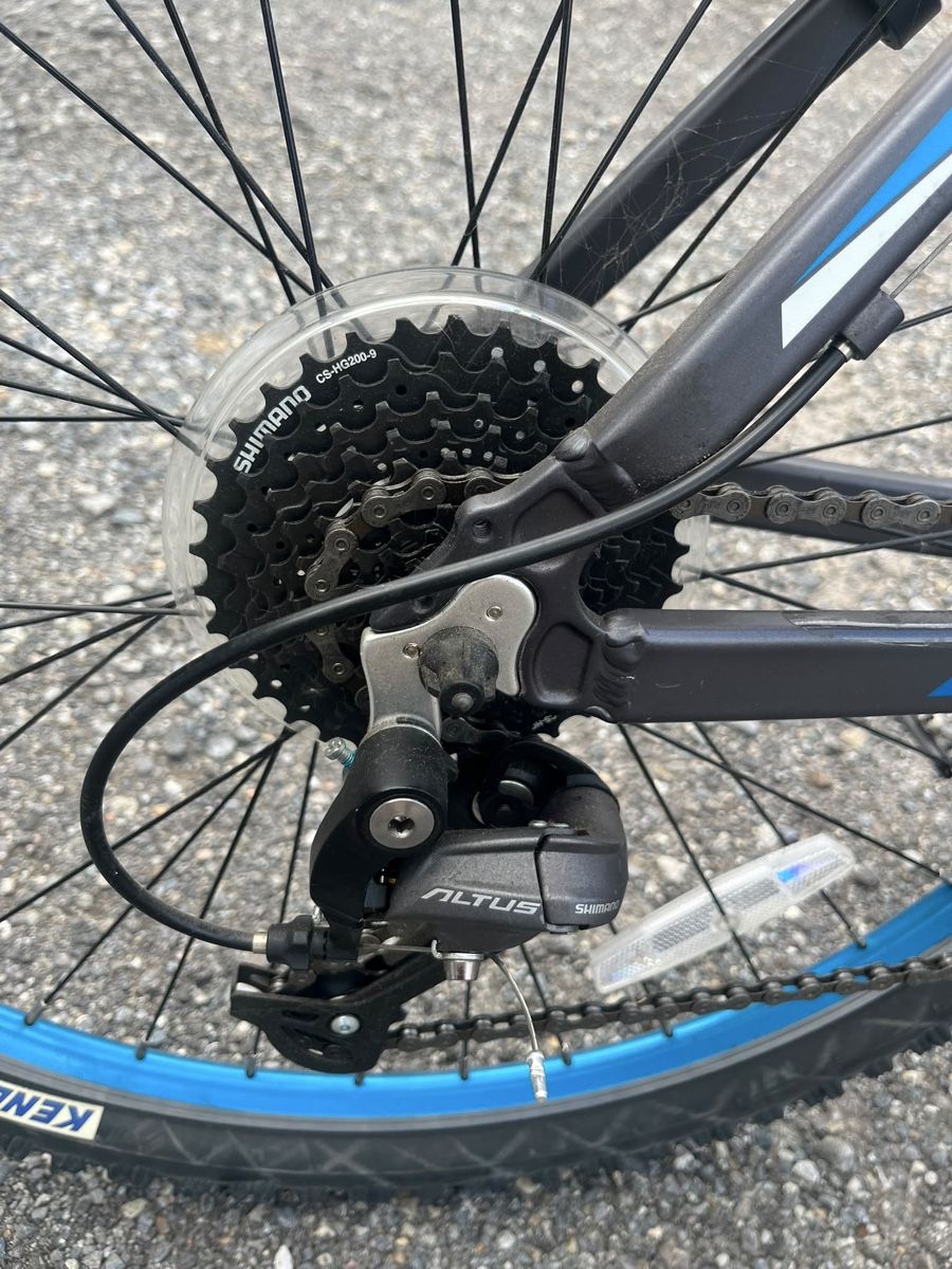 Leopard Biciclette: Leopard Mountainbike schwarz blau gebraucht – Usato da Uetendorf venduto da Simsalagrimm 2