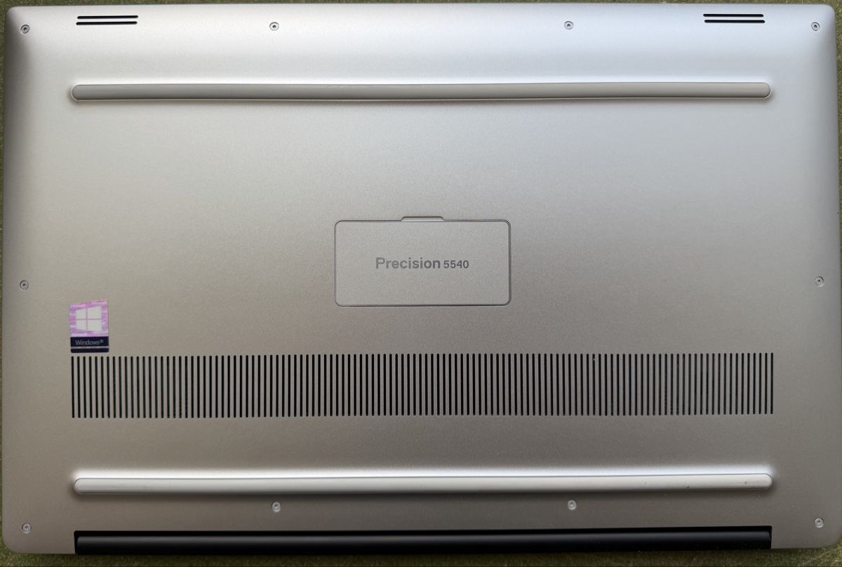 Dell Notebook: Dell Precision 5540 – Nuovo (secondo la descrizione) da Reinach AG venduto da Noar.K 4