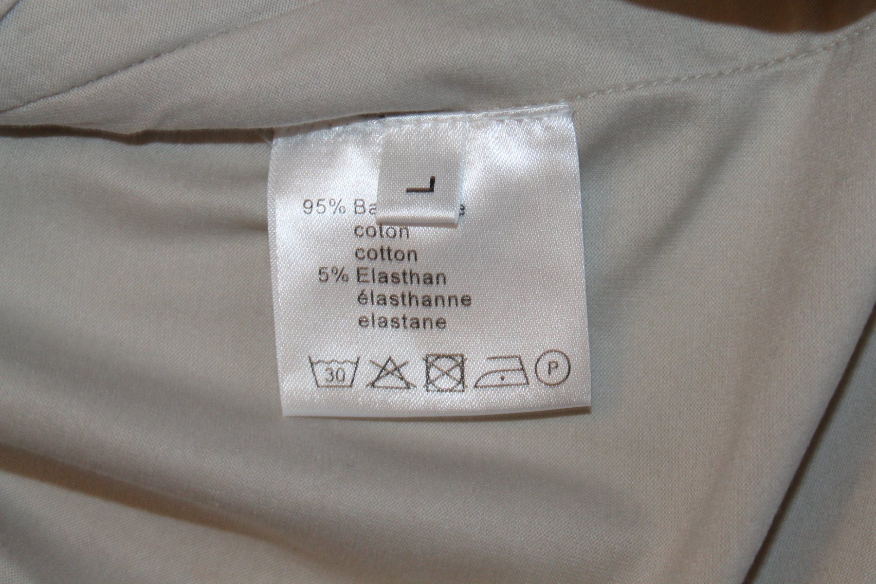 T-shirt: Shirt – Usato da Schaan venduto da antikes_und_kurioses 5