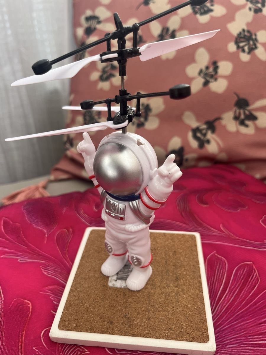 Giocattoli: Fliegender Astronaut NEU! – Nuovo (secondo la descrizione) da Uster venduto da Corina0111114 4