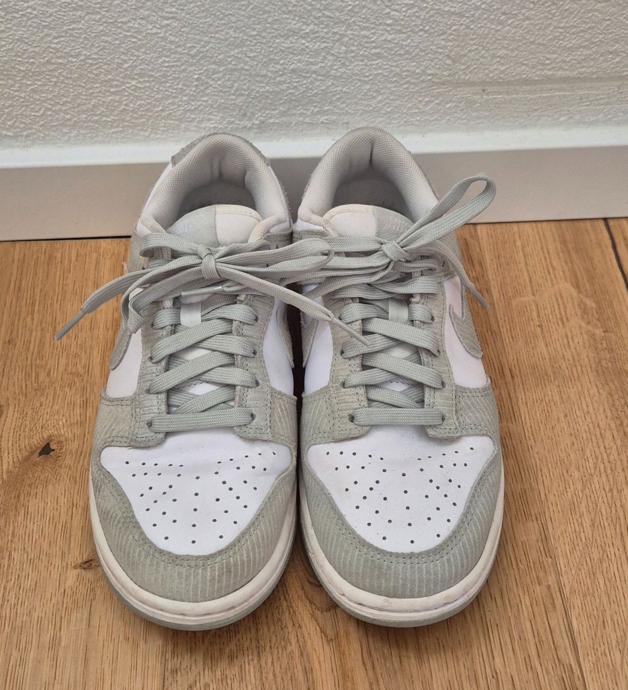 Nike Scarpe da donna: Nike Dunk Low Pale Grey Gr. 39 – Usato da Zizers venduto da Urijas 3