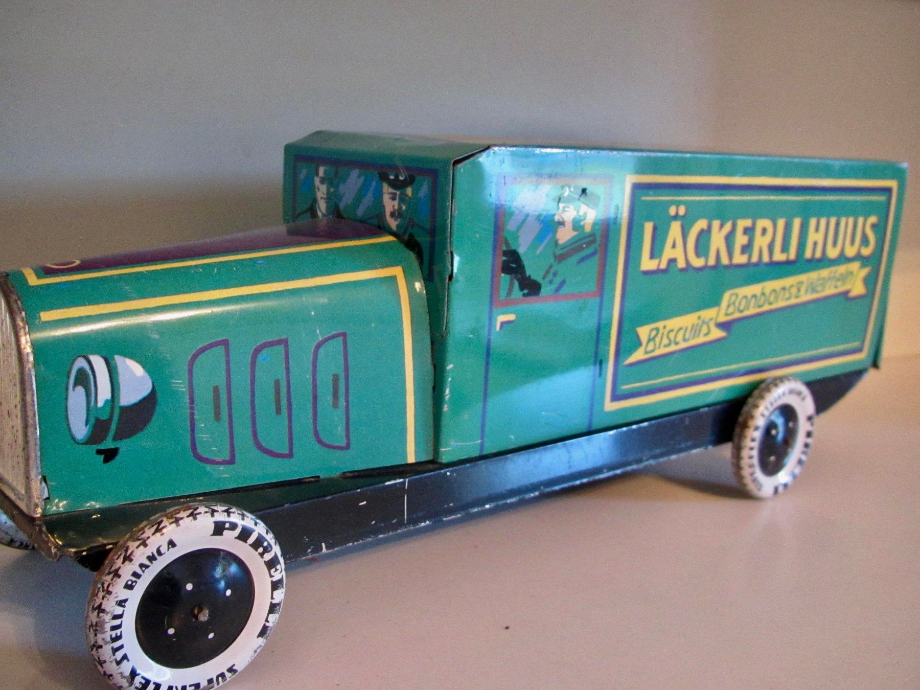 Barattoli: BOITE CAMION LACKERLI HUUS – Usato da Murten venduto da Selliot 2