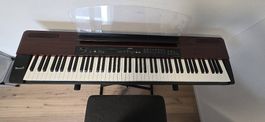 Yamaha Electronic piano P-120 mit Klavierbank